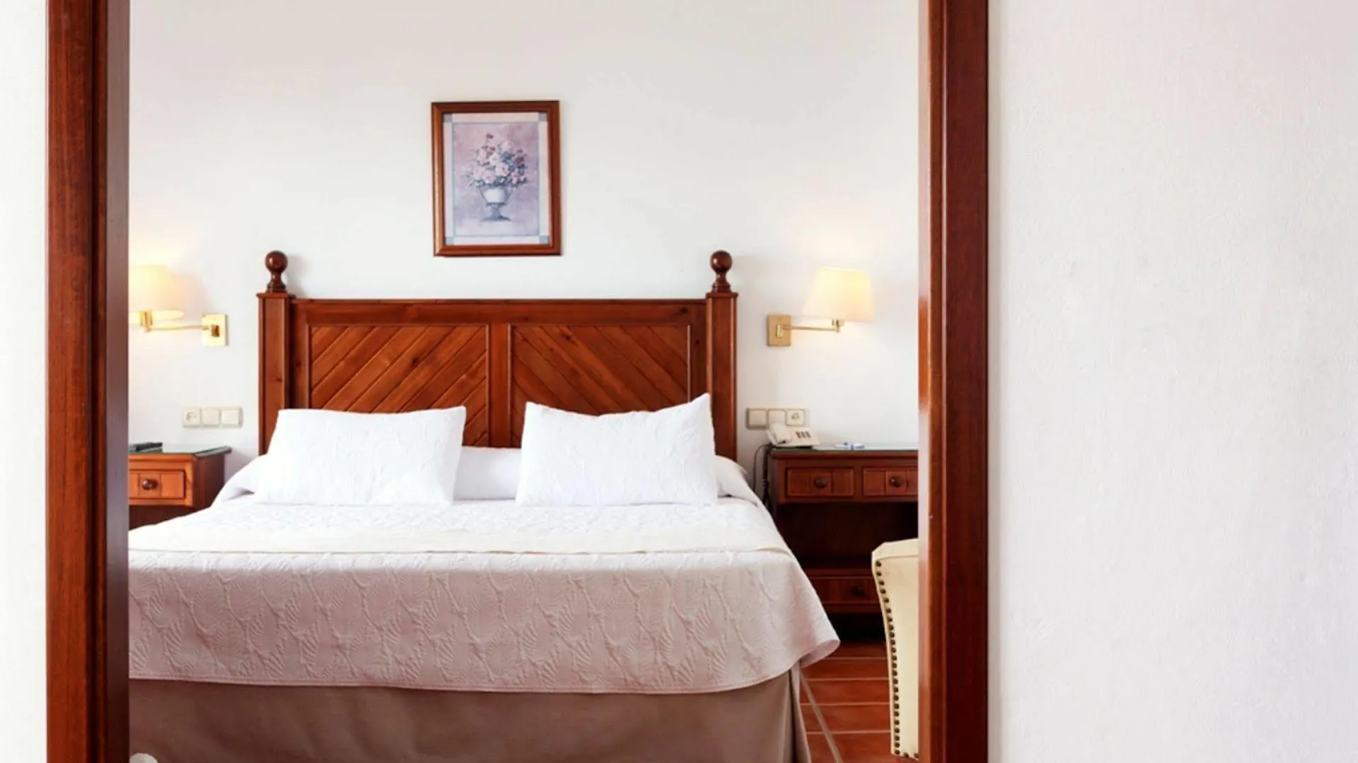 Hotel Antonio II Zahara de los Atunes 4*,